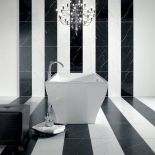 Szkliwione płytki New Tradition do złudzenia przypominają marmur. VILLEROY BOCH