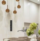 nowoczesna łazienka w eleganckim apartamencie