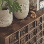 aranżacje wnętrz ze starymi meblami