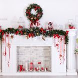 Tak jak przy dekorowaniu całego domu, tak i w przypadku kominka, na pewno warto wziąć pod uwagę styl, w