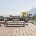 Nowoczesny i bezpieczny taras z desek kompozytowych