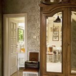 Te wnętrza urządziły pamiątki i kolekcje. Tłem dla nich miał być styl frnacuski.