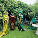 Teatralne kostiumy. Domowa scenografia