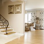 Ten dom w odcieniach kawy z mlekiem miał być lekarstwem na dość przygnębiający moment w życiu Renaty. Czy się