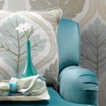 Tkanina na poduszce - Delphine od Niny Campbell. Cena - 332 zł/mb. FINEZJA STUDIO