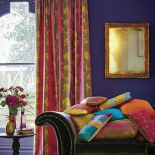 Rozgrzewające tkaniny: żakardy, szenile i welury