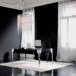 To biurko nazywa się Ritz, jak słynny hotel. I jest równie ekskluzywne – kosztuje od 16 0 zł.