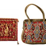 Torebka używana w liturgii katolickiej, z aksamitu, z granatami osadzonymi w złocie, XIII-XV w. Niemcy,