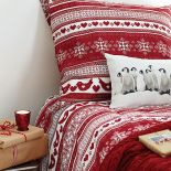 Trochę Orientu, szczypta Skandynawii (obie poszwy na kołdrę po 69,99 zł poszewki na poduszkę 19,99 zł) i angielska krata