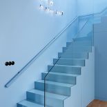 Trudno się zdecydować, co w tym krakowskim domu najpierw podziwiać. Czy widoki za oknem i Tatry w tle, czy