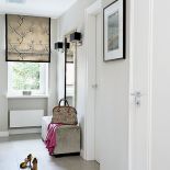 Trudno uwierzyć, że mieszkanie ma tylko 2,57 metra wysokości. To zasługa specjalnie zaprojektowanych, wyższych niż