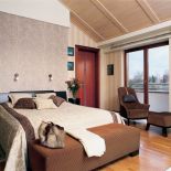 Tu wszystko jest wyjątkowe - można nawet jeździć windą z pokoju do pokoju.