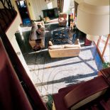 Tu wszystko jest wyjątkowe - można nawet jeździć windą z pokoju do pokoju.