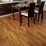 Twarde egzotyczne drewno merbau wytrzyma kuchenne trudy. BALTIC FLOOR