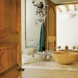 Umywalka jak misa. Prowansja odnaleziona w Kaliforni