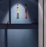 W całym mieszkaniu dominują zgaszone odcienie lazurów, niebieskości i szarości.