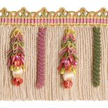 W jaki sposób wykończyć tkaninę? Wymyślną bordiurą z frędzlami albo koronkowym paskiem z zawieszkami czy