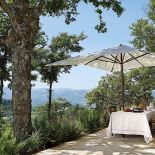 W miejscu pasterskiej szopy bez prądu, wody i gazu stanął dwustumetrowy dom, który mógłby startować w konkursie na najlepszy