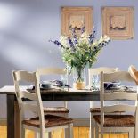 W modnych fioletach - Regal-Eggshell Finish 319 (68 zł/litr). BENJAMIN MOORE