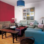 W salonie znajdziemy wygodne kanapy i fotele.