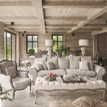 beżowy salon w stylu francuskim