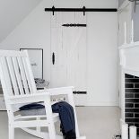 W tej aranżacji wnętrz znalazła połączenie amerykańska elegancja, angielska przytulność i skandynawska prostota.