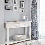 W tej aranżacji wnętrz znalazła połączenie amerykańska elegancja, angielska przytulność i skandynawska prostota.