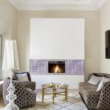 W towarzystwie orientalnych dodatków wygląda egzotycznie niczym azjatyckie litery