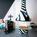 W zebrę, panterkę czy cętki żyrafy? Savanna - oryginalne wzory nowej kolekcji kominków francuskiej firmy