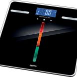 Ta waga obliczy, ile potrzeba nam dziennie kalorii. MWA-04, dokładność do 100g, pamięć dla 10 użytkowników, MPM, mpm.pl