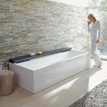 Wanna z kolekcji Nahho z wygodną półką. DURAVIT