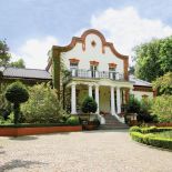 Willę zbudował q 1899 roku Tomasz Tyborowski, właściciel Warszawskiej Kasy Kredytowej, i nazwał ją Złudzenie.