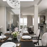 Właściciele mieszkali na Lazurowym Wybrzeżu dlatego nad Wisłę przywieźli francuską lekkość.