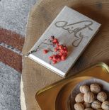 wnętrza szarość z drewnem