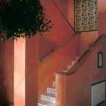 Wnętrze chłodziarki PremiumPlus oświetlają diody, a softsystem sprawia, że drzwi zamykają się wyjątkowo cicho. Cena