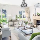 Prowansalski styl i wojskowy motor