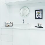 biała łazienka w męskim stylu