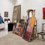 Wojtek Pąkowski w pracowni. Przystanek Wojtka Pąkowskiego