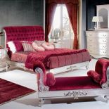 Wraca moda na puchowe piernaty, poduchy, pledy, kapy, falbany, koronki...