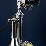 Współczesny, stylizowany. Historia telefonu