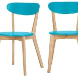 Www.made.com: dębowe krzesło Fjord Jay Blue, ok. 500 zł.