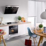 Kuchnia w stylu vintage: kolorowy sprzęt agd