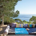 taras w stylu śródziemnomorskim