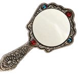 Wysadzane kamieniami. Opakowania kosmetyków