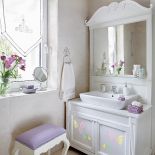 Wzór na szafce łazienkowej. Zdjęcie: Aneta Tryczyńska