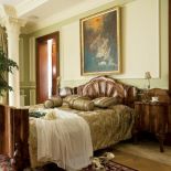 XIX- wieczne łoże z orzecha. Włoska willa pod Bielskiem