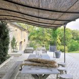 XVIII-wieczny dom w Akwitanii leży w uroczej część Francji położonej nad Atlantykiem, ze słynnym sanktuarium w Lourdes.