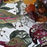 Z bogato zdobionych żakardowych tkanin z kolekcji Braquenié uszyjemy piękny jesienny obrus.