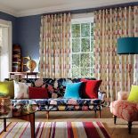 Z kolekcji Folia i Tembok. Na sofie – Flavia za 252 zł/m. IMPRESJE HOME COLLECTION