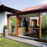 Z tarasu wchodzi się wprost do kuchni z jadalnią.